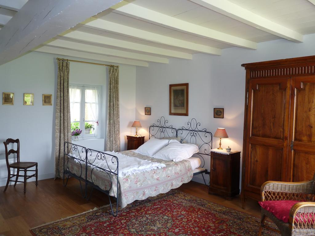 Palaminy Chambres D'Hotes Les Pesques الغرفة الصورة